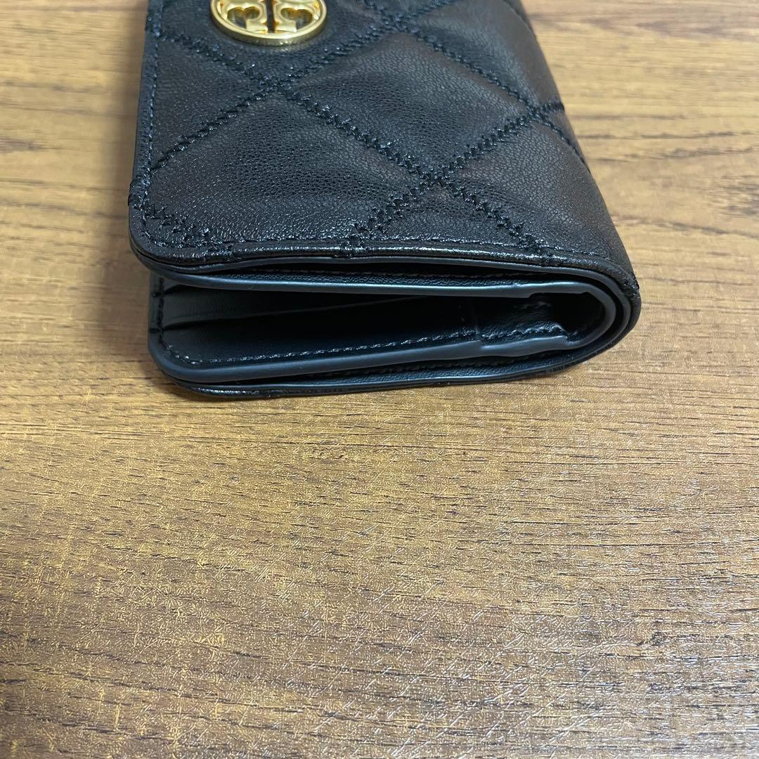 ToryBurch黒いレザー 二つ折り財布 キルティング
