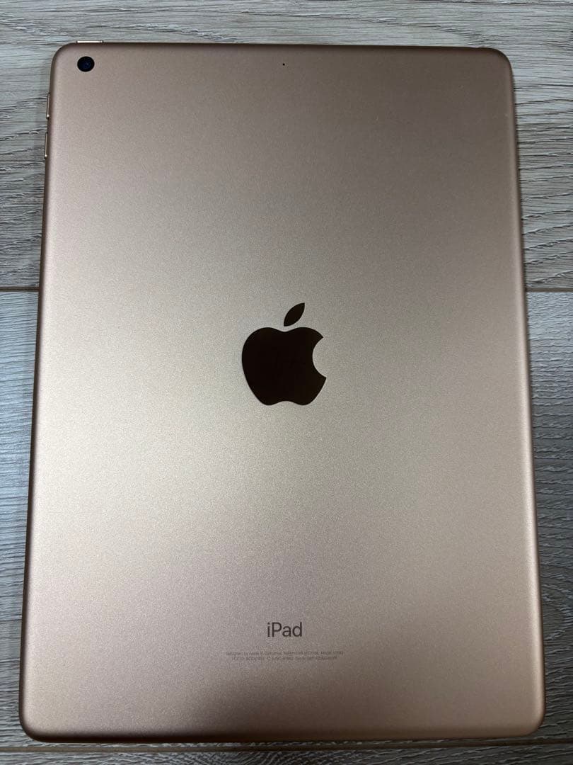 iPad本体 Apple iPad (6th Generation) 32GB Wi-Fi