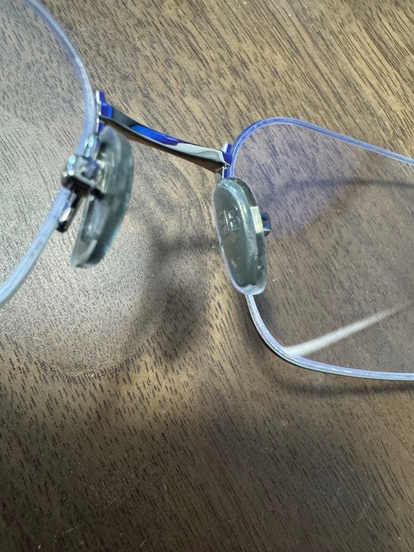 BALENCIAGA INVISIBLE RECTANGLE サングラス