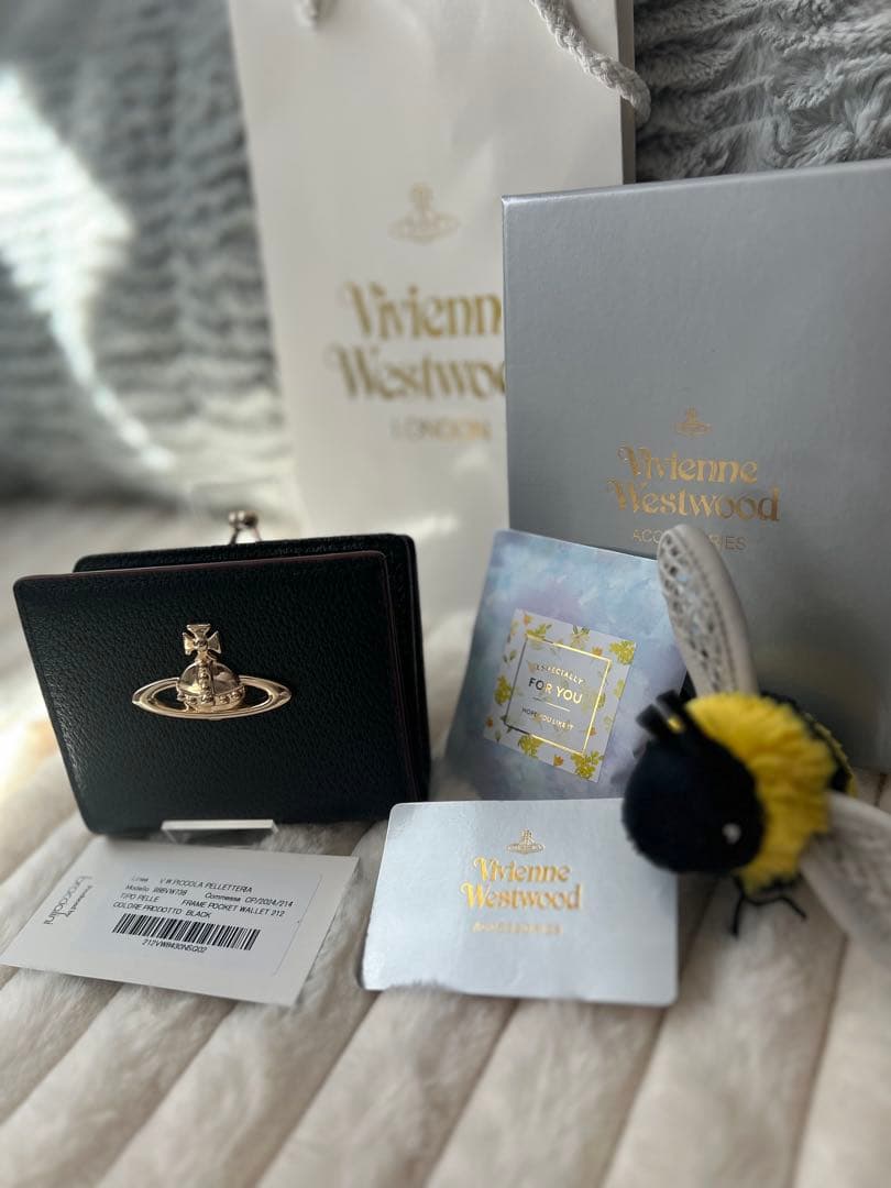 Vivienne Westwood がま口 二つ折り財布 ブラック オーブ 新品