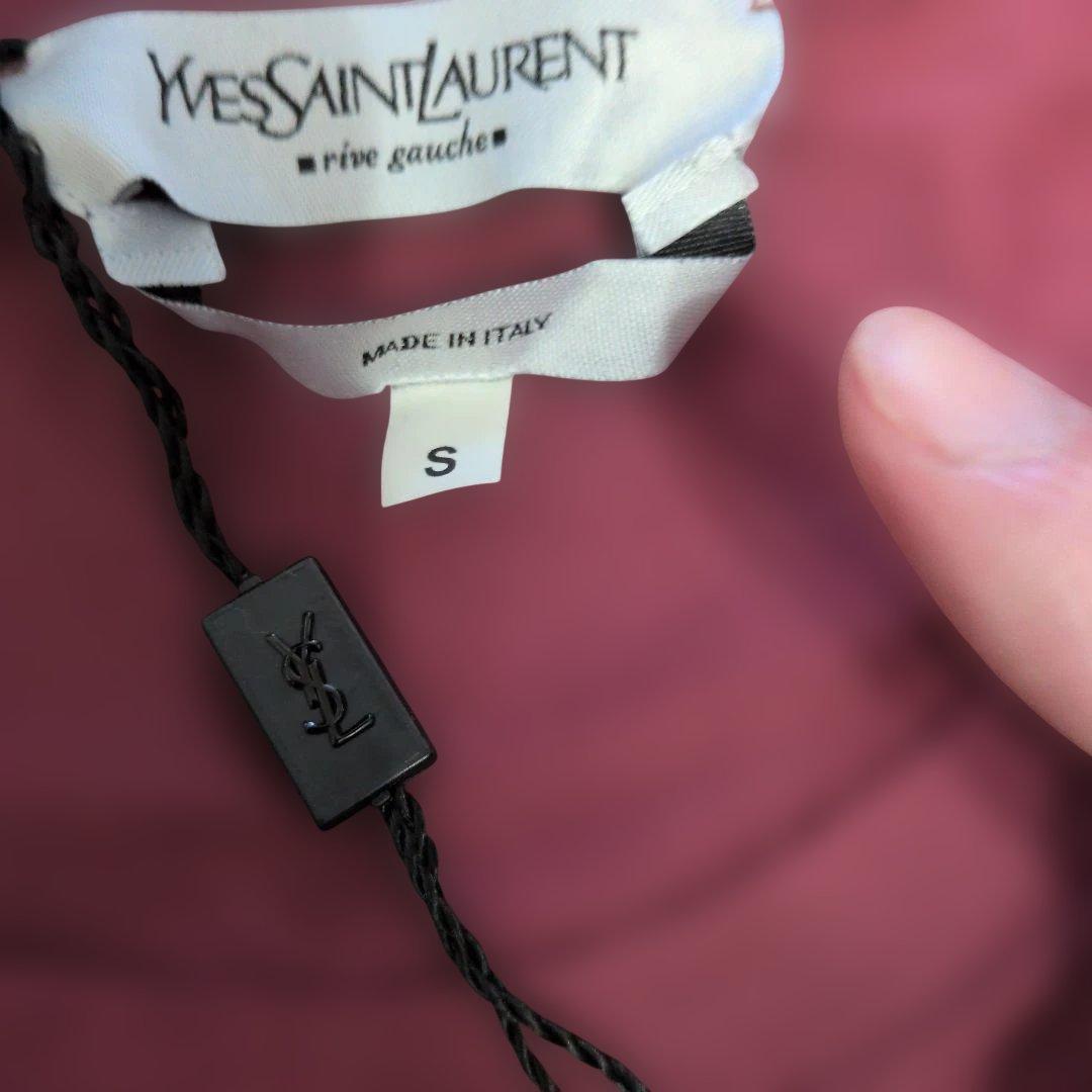 【新品タグ付】Yves Saint Laurent えんじ色 Tシャツ S