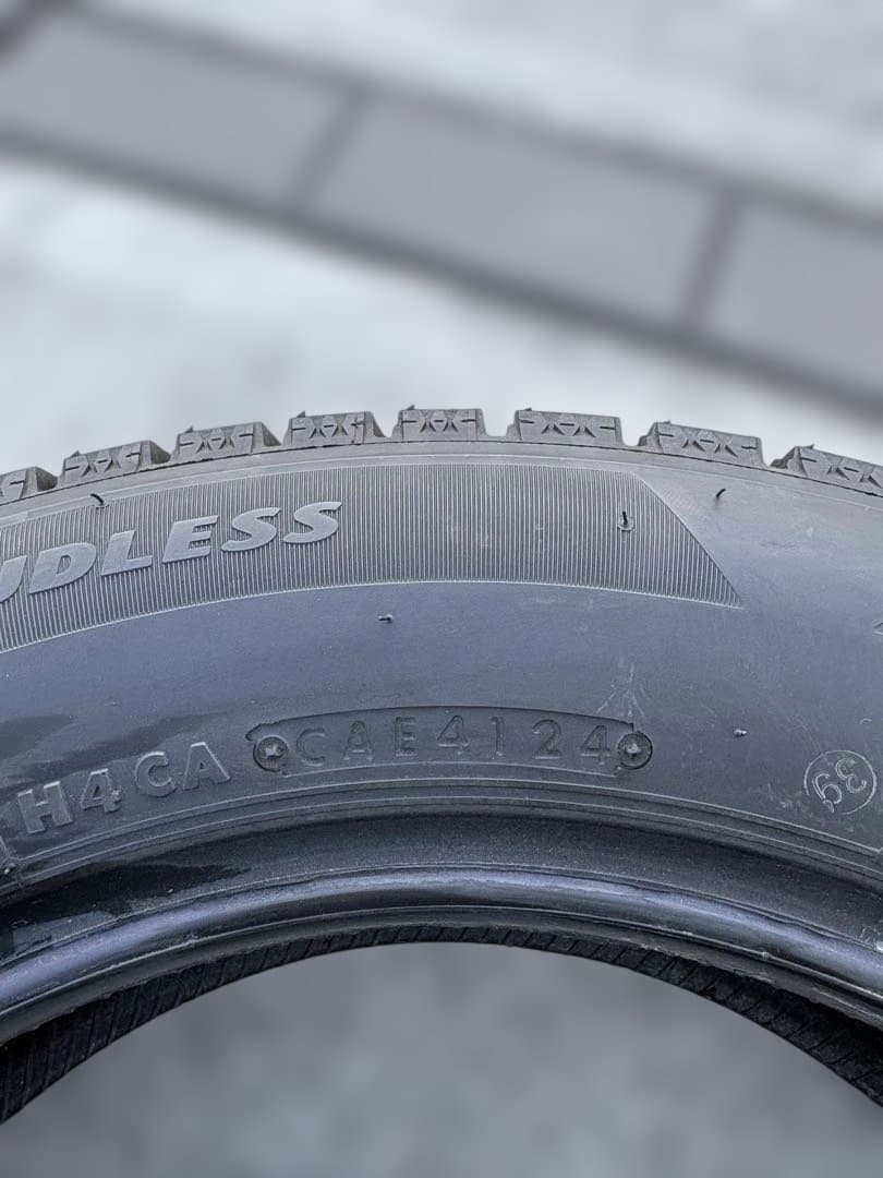 中古スタッドレス4本セットVRX2 185/60R15