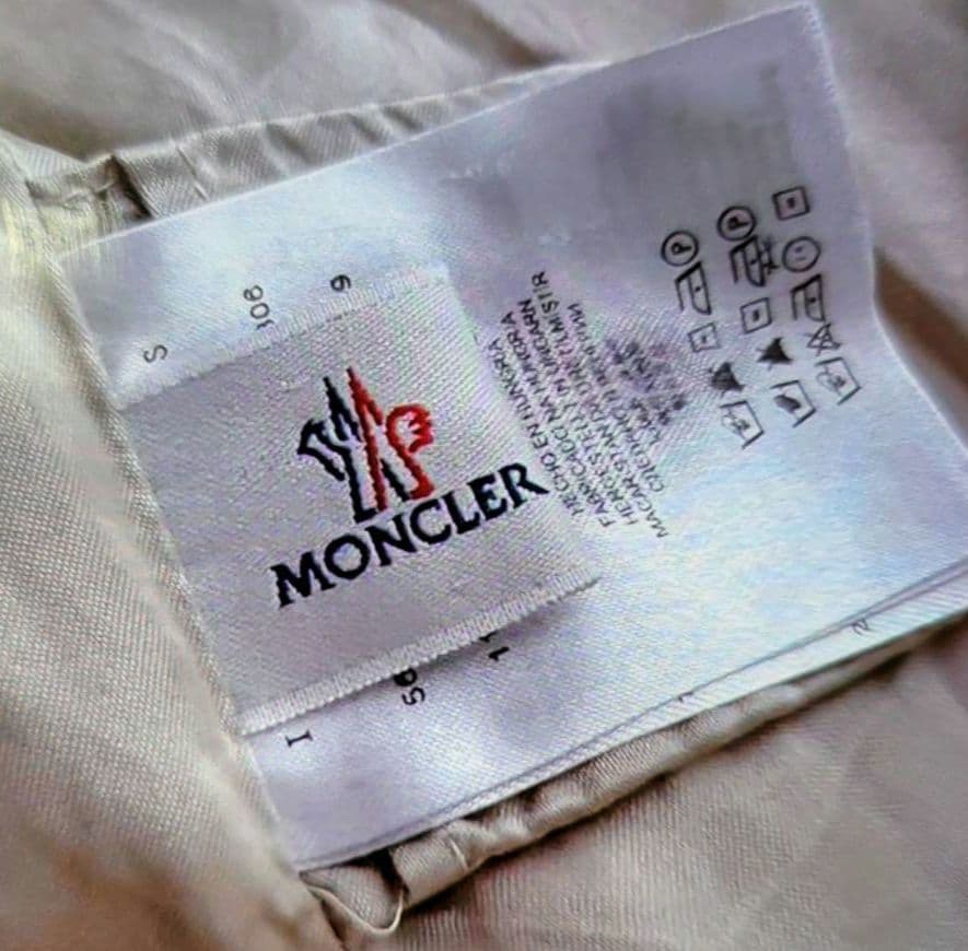 MONCLERモンクレールコート　M