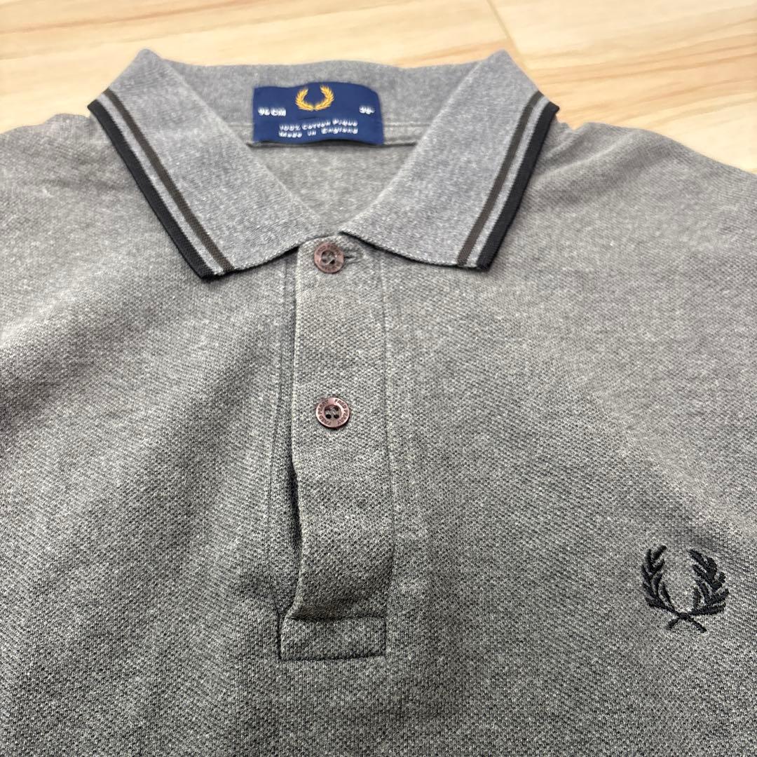 ▪️FRED PERRY メイドインイングランド　グレー　ポロシャツ　ライン　半袖