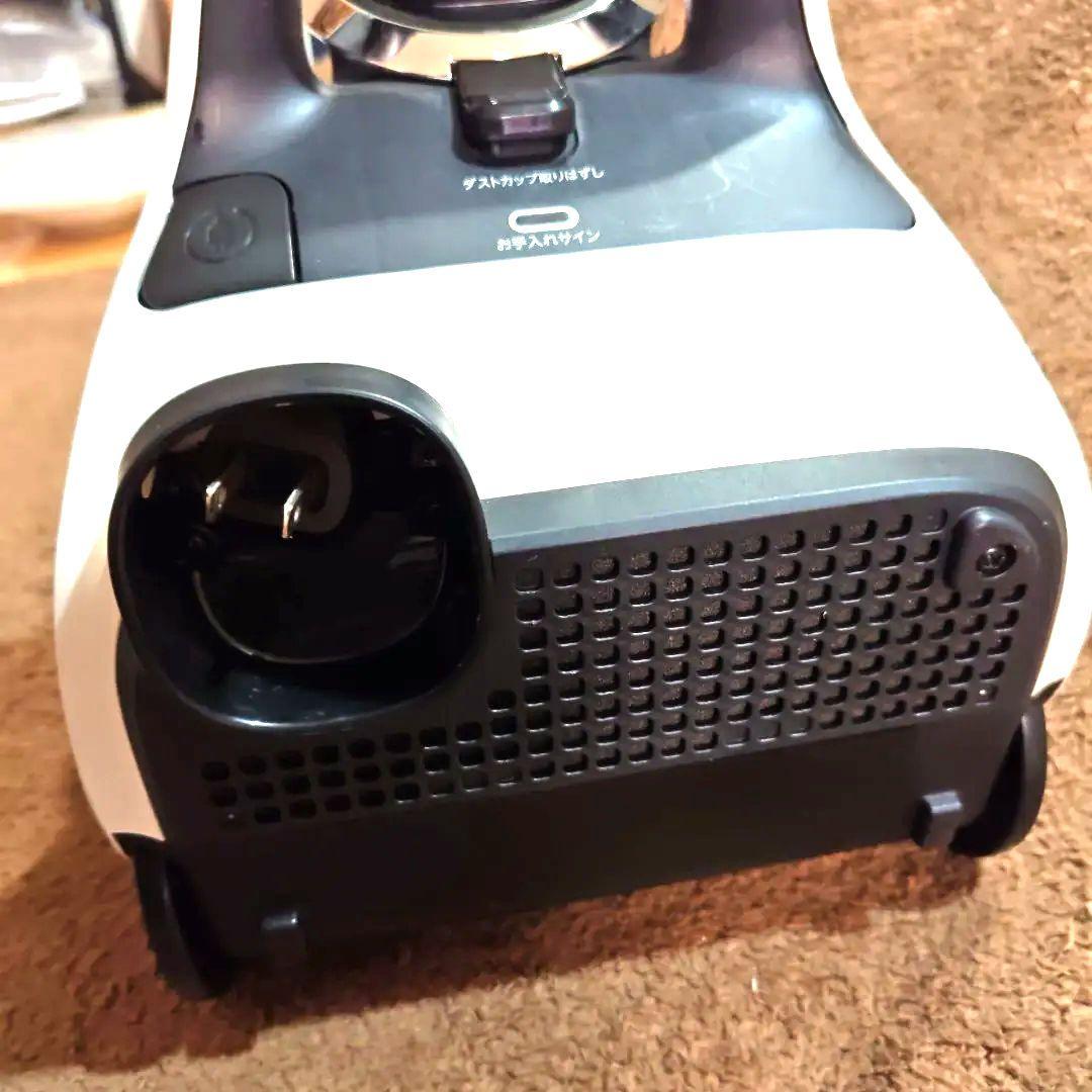 東芝　サイクロン掃除機　トルネードミニ　中古品　VC‐C7A(W) 2020年製