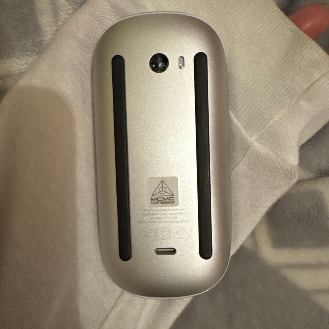 Magic Mouse（USB-C）- ホワイト（Multi-Touch対応）