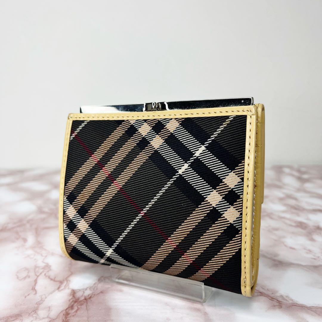 【未使用級】Burberry 二つ折り財布　ガマ口54