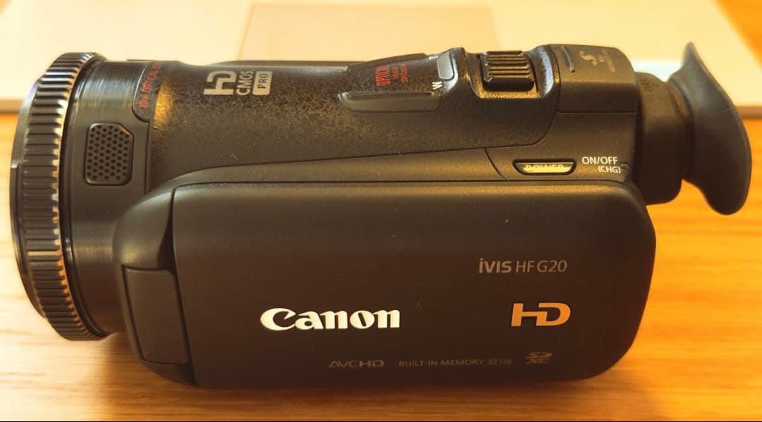 Canon iVIS HF G20 4バッテリー付き動作OK