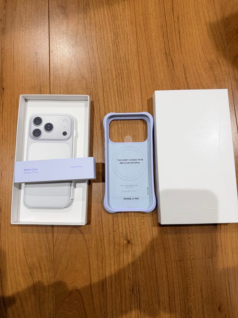 CASETiFY iPhone17Pro ウェーブシリコン ニチニチソウ