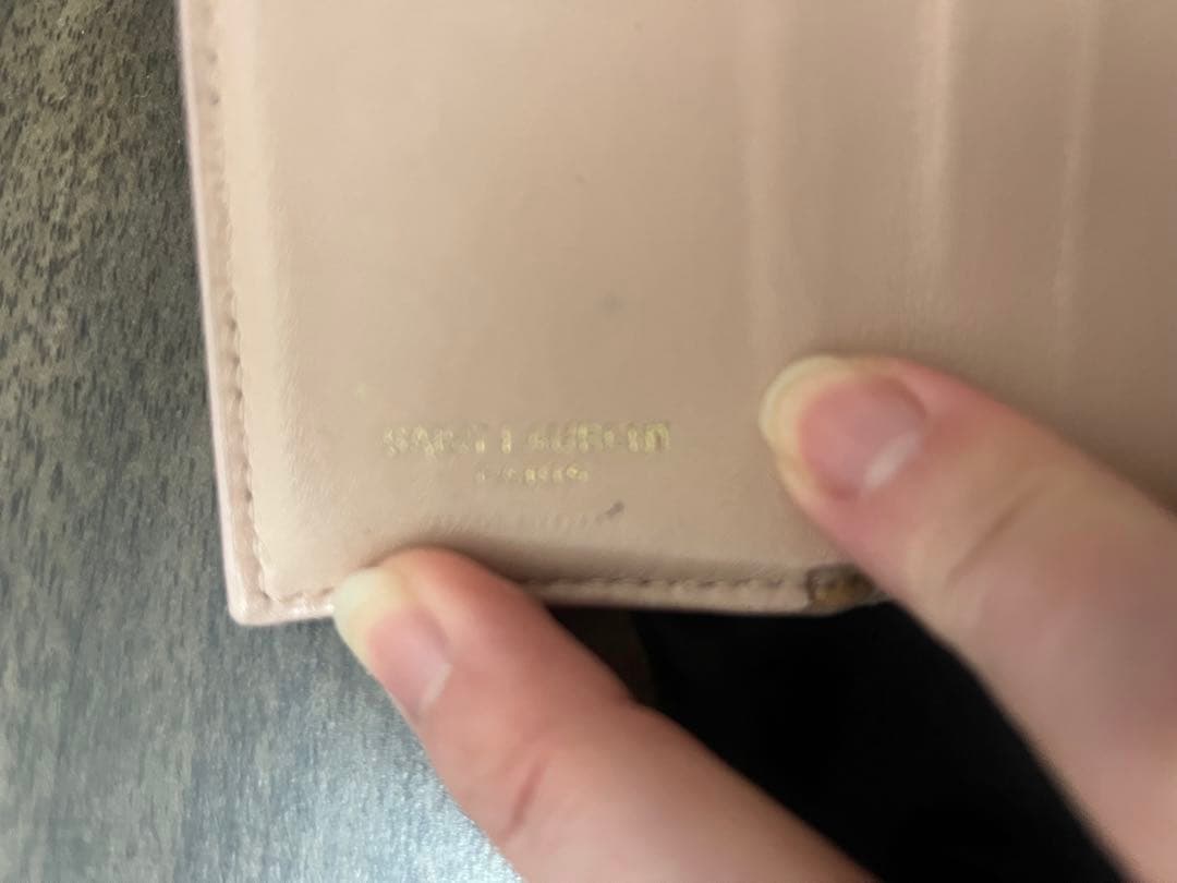 YVES SAINT LAURENT イブサンローラン三つ折財布