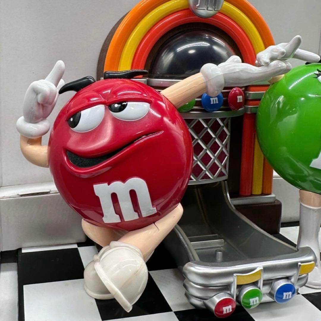 M&M's カフェスタイル フィギュア レッド & グリーン 新品未開封