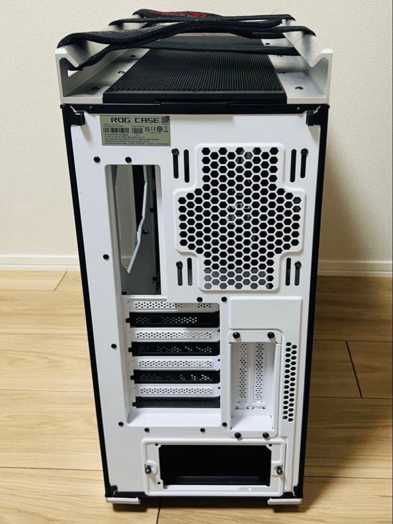 ASUS ROG Strix Helios PCケース 白