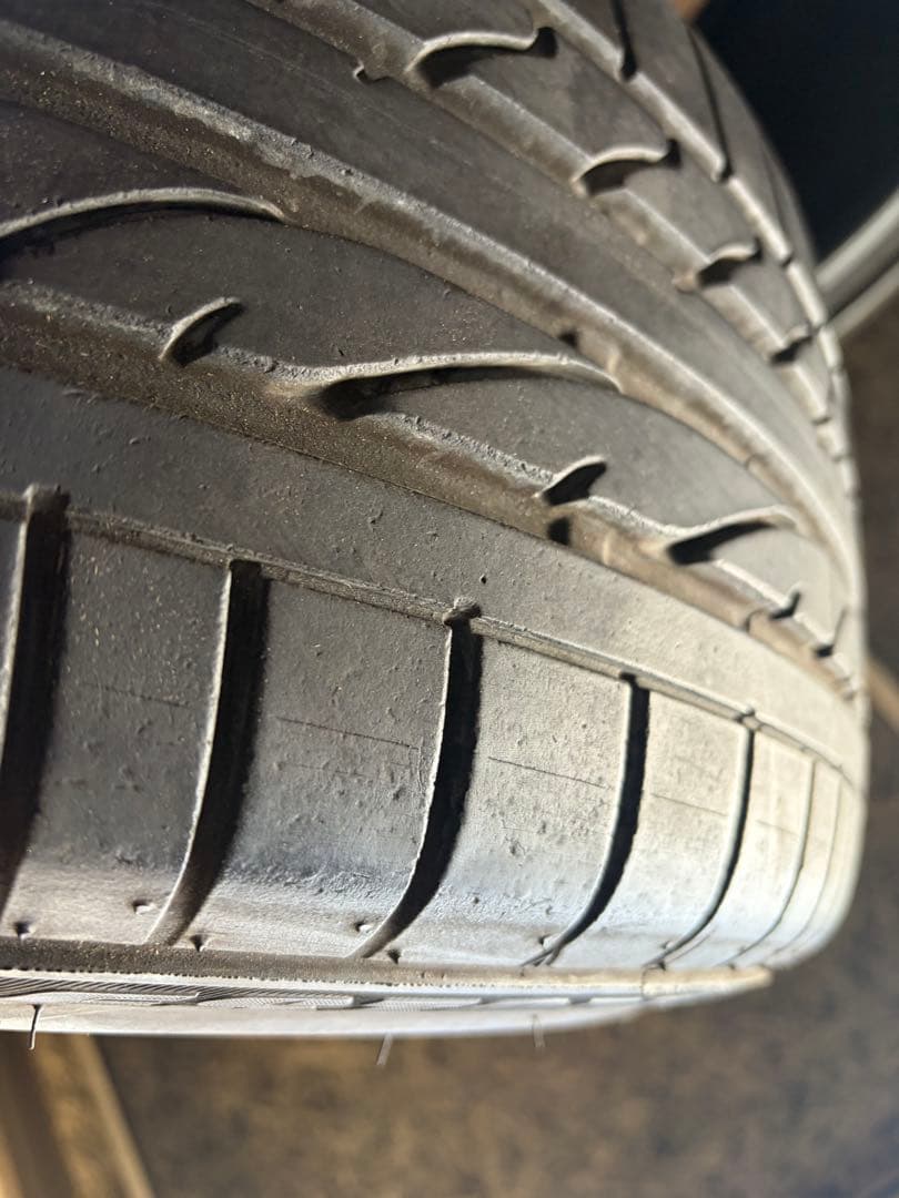 225/45R18 中古タイヤ2本　ブリヂストン