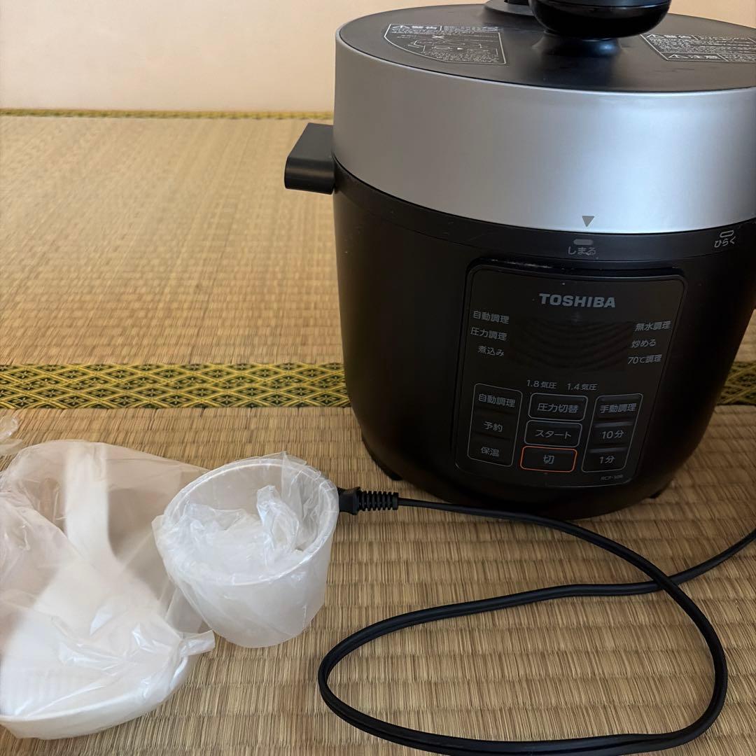 【付属品完備】TOSHIBA 電気圧力鍋 RCP-30R 1.8L