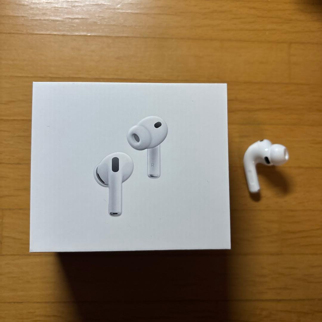airpods pro 3 第3世代　充電ケース+片耳（右）