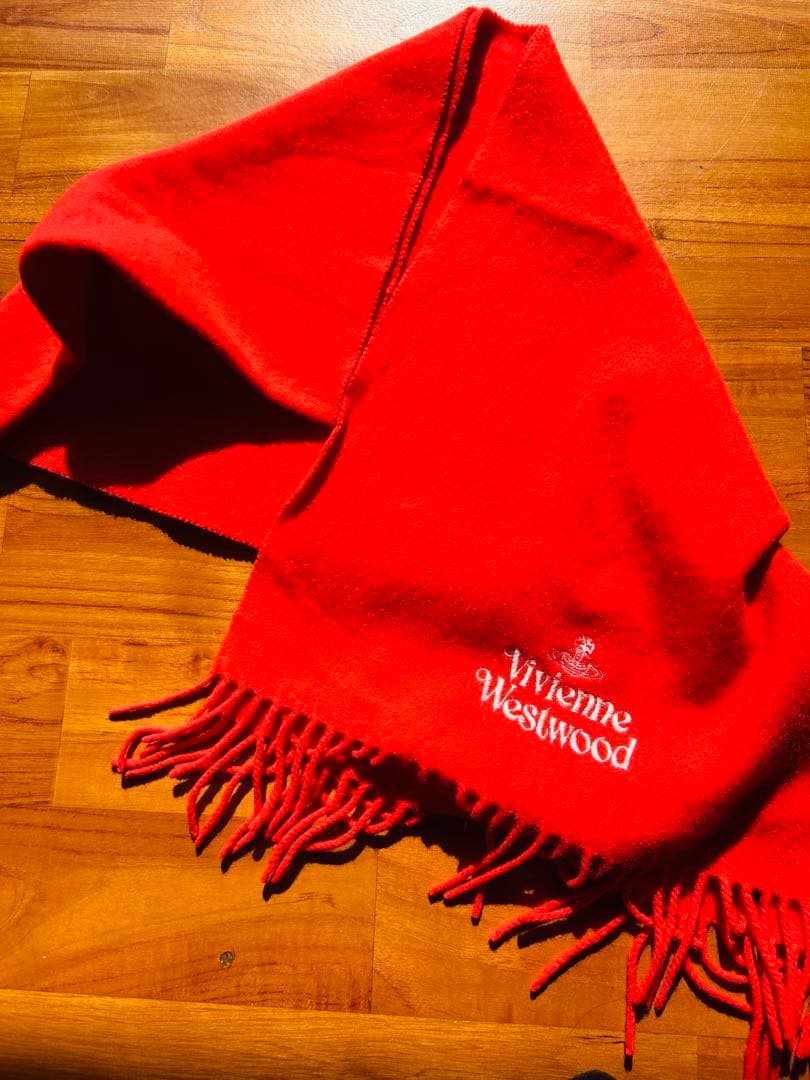 訳あり　Vivienne Westwood 赤 マフラー フリンジ付き