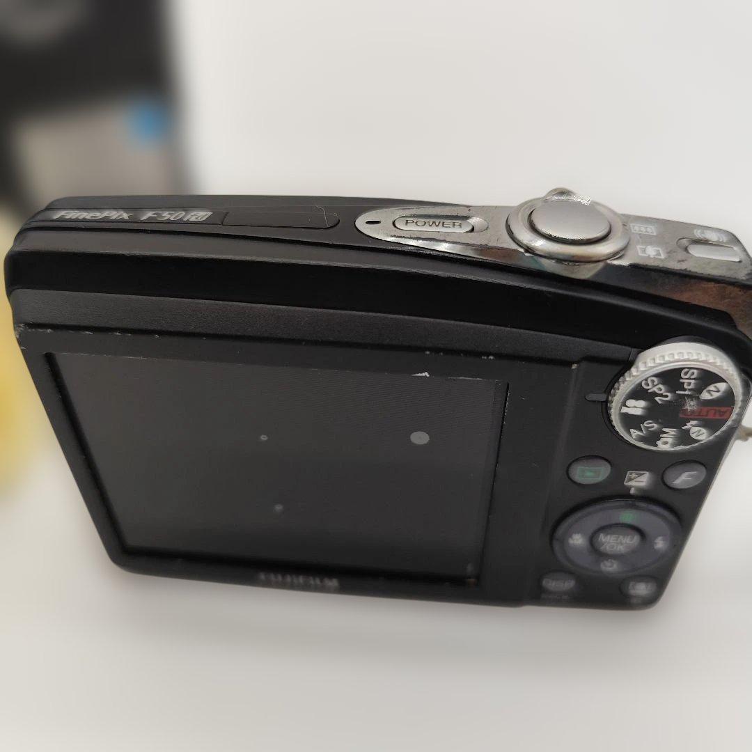 FUJIFILM FinePix F50fd 本体 バッテリーチャージャー付き