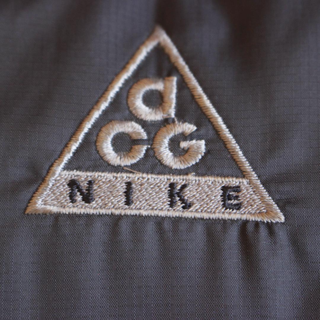 NIKE ACG ダウンベスト Mサイズ ブラック ロゴ刺繡 羽毛