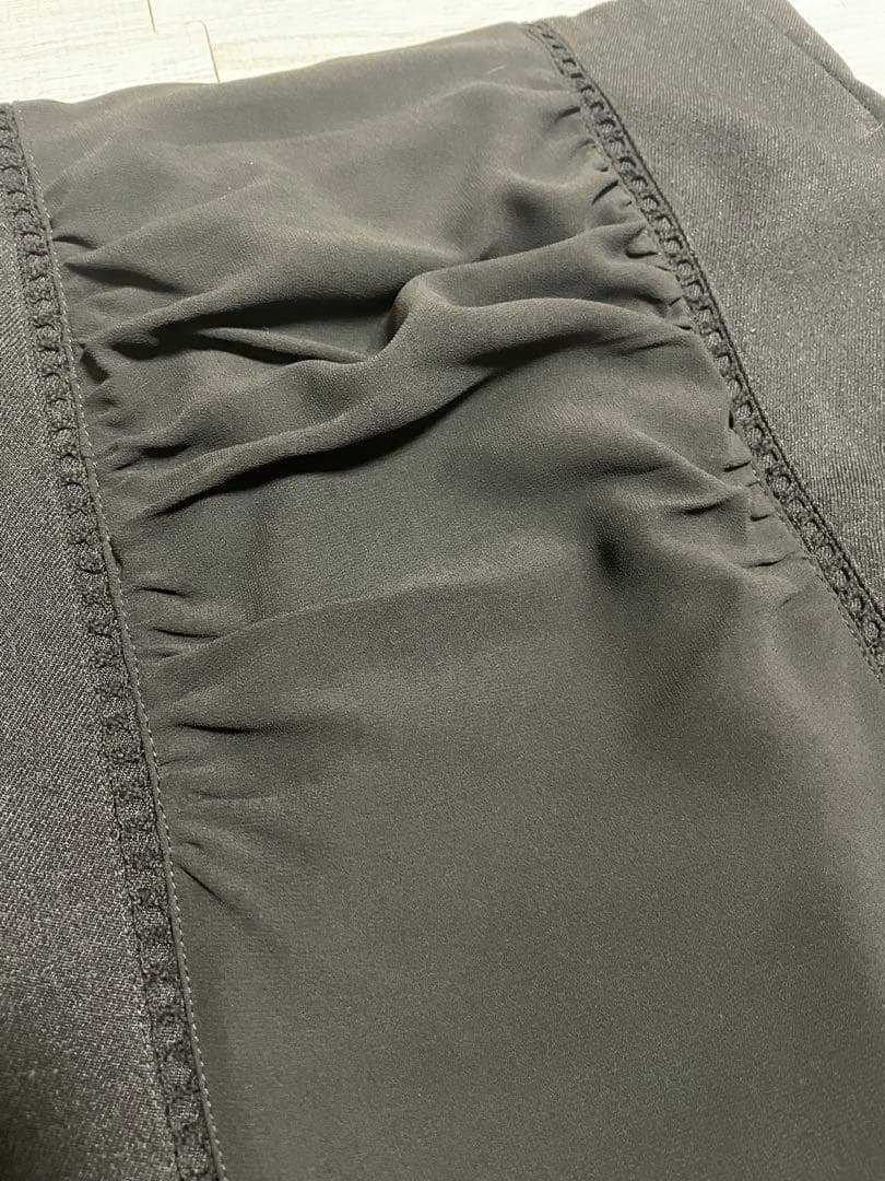 Maison EchelleハシゴレースIラインスカート M 黒
