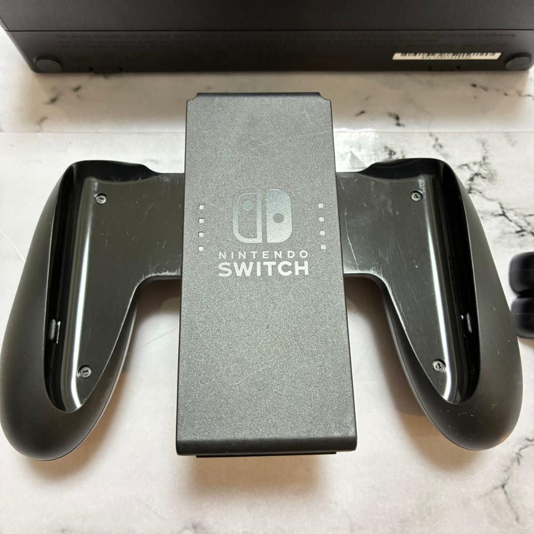 Nintendo Switch本体＆コントローラー2個　すぐ遊べるお得なセット！