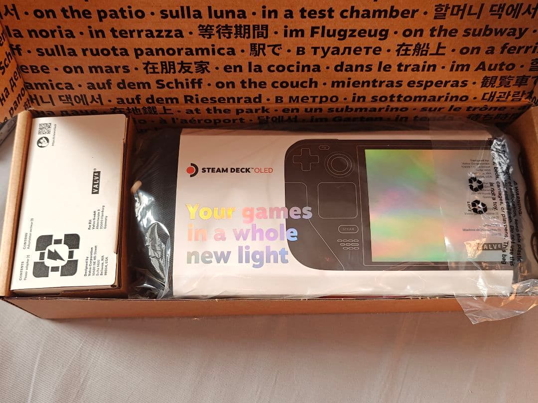 Steam Deck Oled 1TB （特典付き）