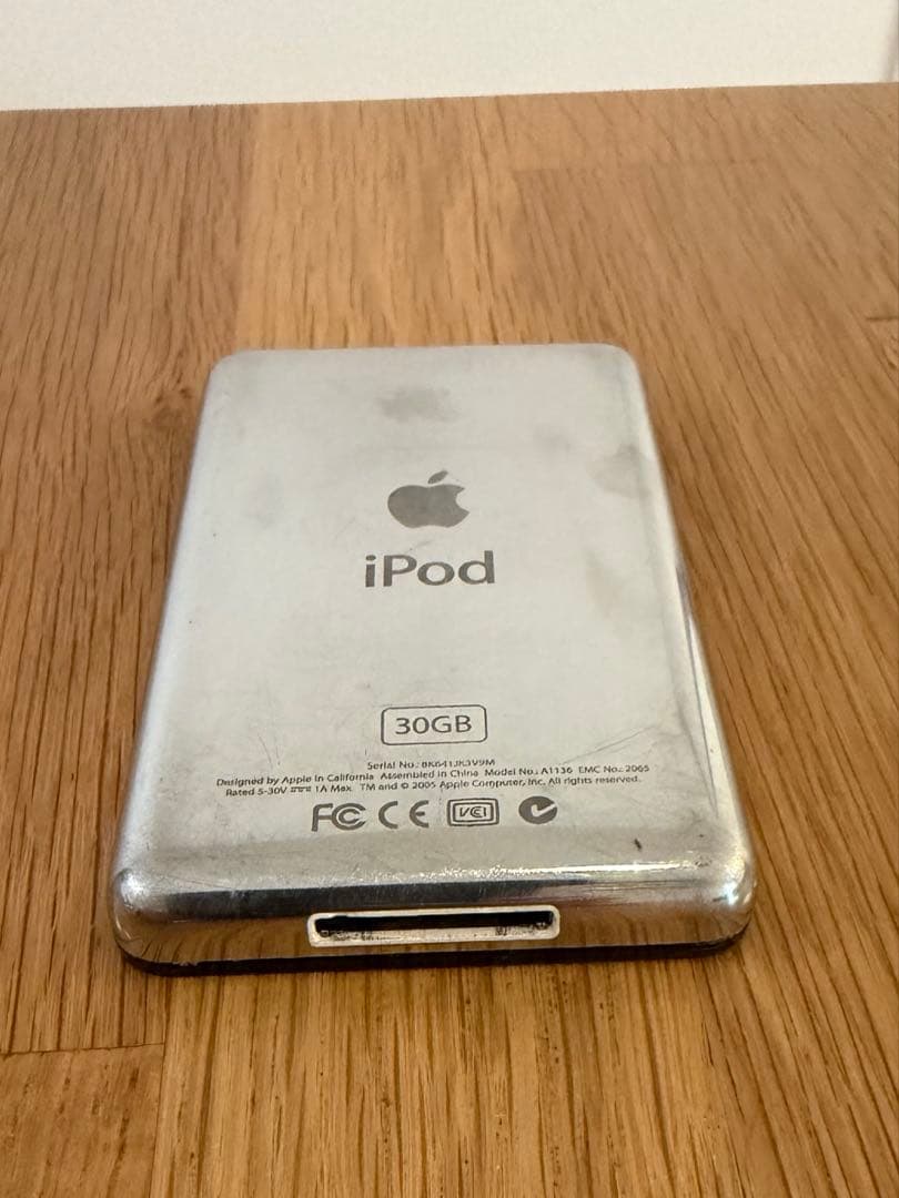 【即日発送】iPod Classic 30GB 第5.5世代　MA446J