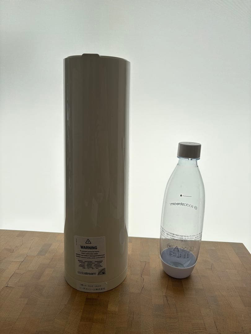 sodastream TERRA 炭酸水メーカー ホワイト ボトル付き