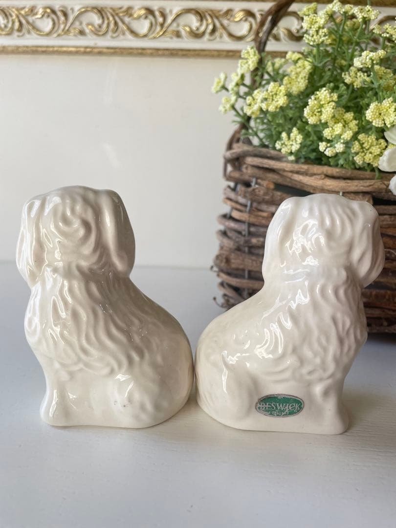 スタッフォードシャードッグ　英国　Beswick