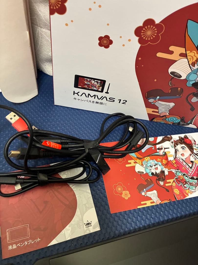 HUION 液晶ペンタブレット Kamvas 12【美品/付属品多数】