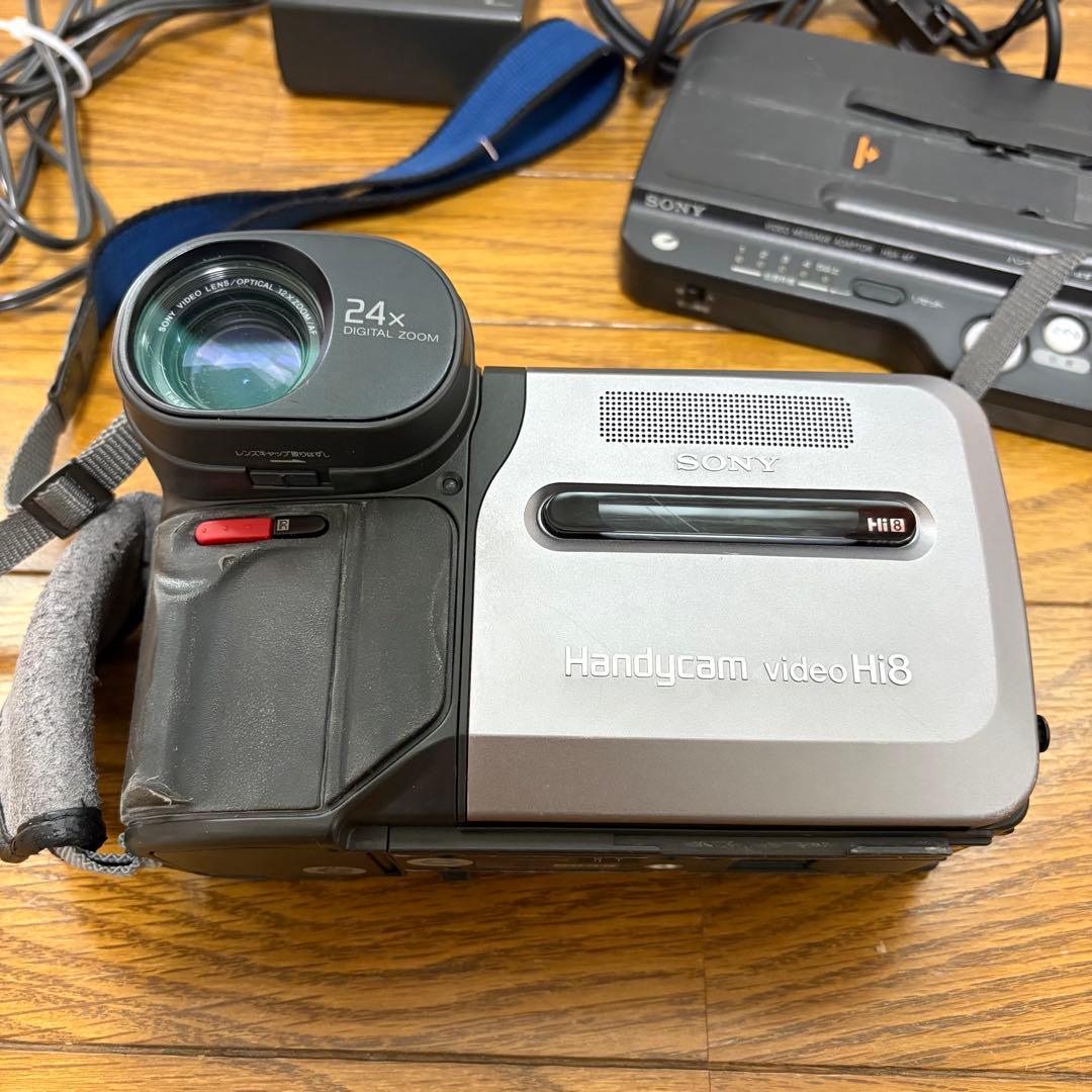 SONY ソニー 8mm テープ ビデオカメラ CCD-RV100 ハンディカム