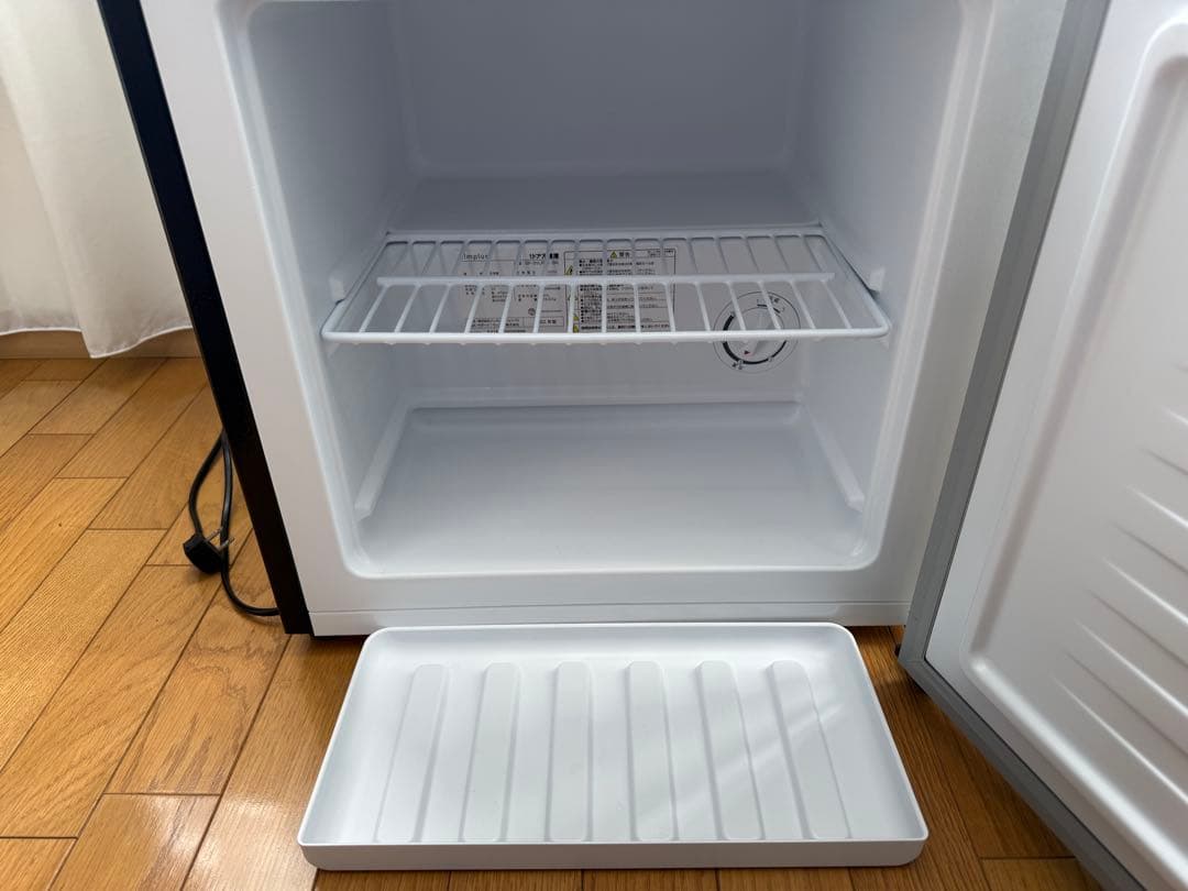 送料込み＊Simplus 2022年製1ドア冷凍庫＊SP-31LRF1-BK