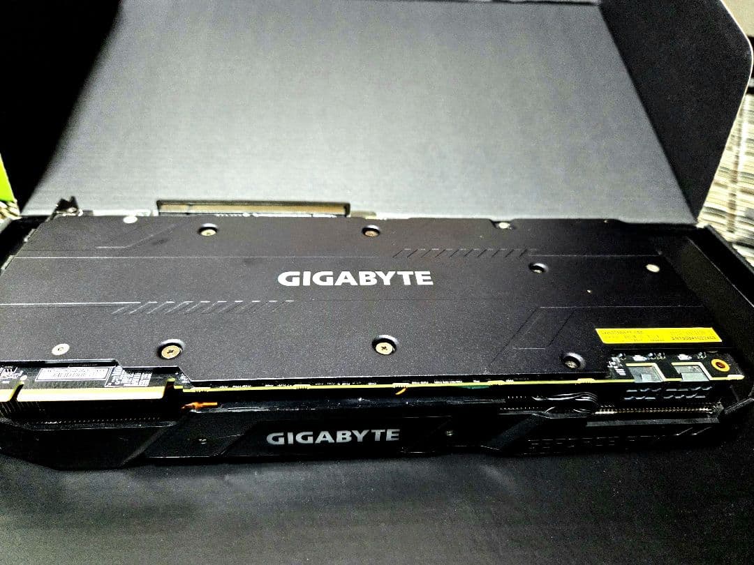 グラフィックボード・グラボ・ビデオカード GIGABYTE GeForce RTX 2080 WINDFORCE 8GB