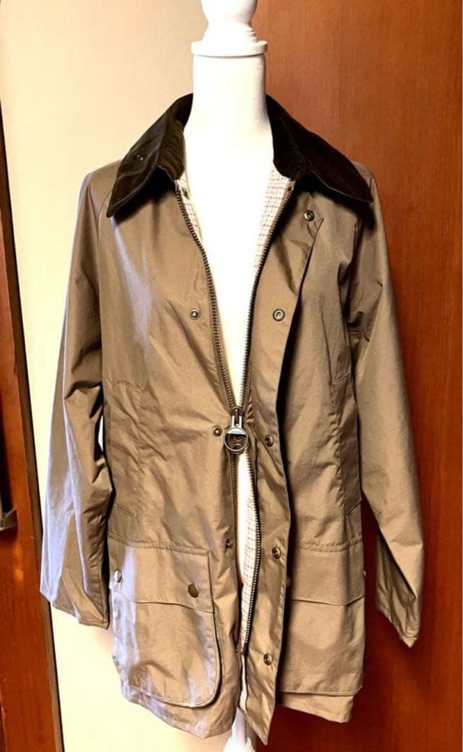 Barbour（バブアー）定番モデル ナイロンジャケット ベージュ 40