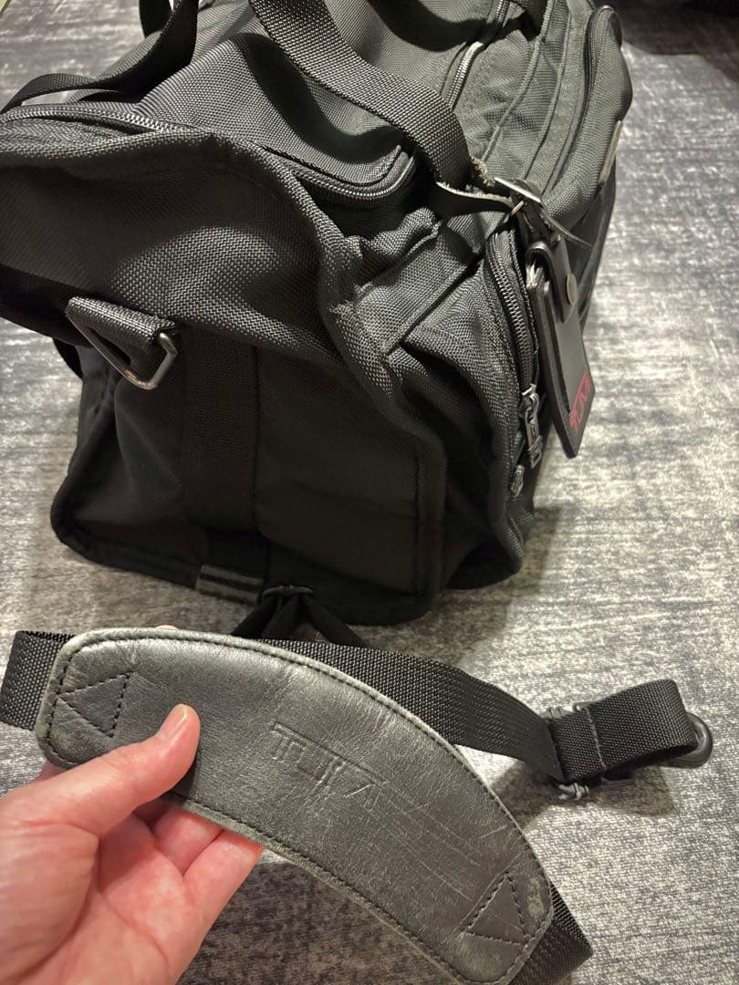 TUMI made in USA/トゥミ ボストンバッグ 純正ストラップ付