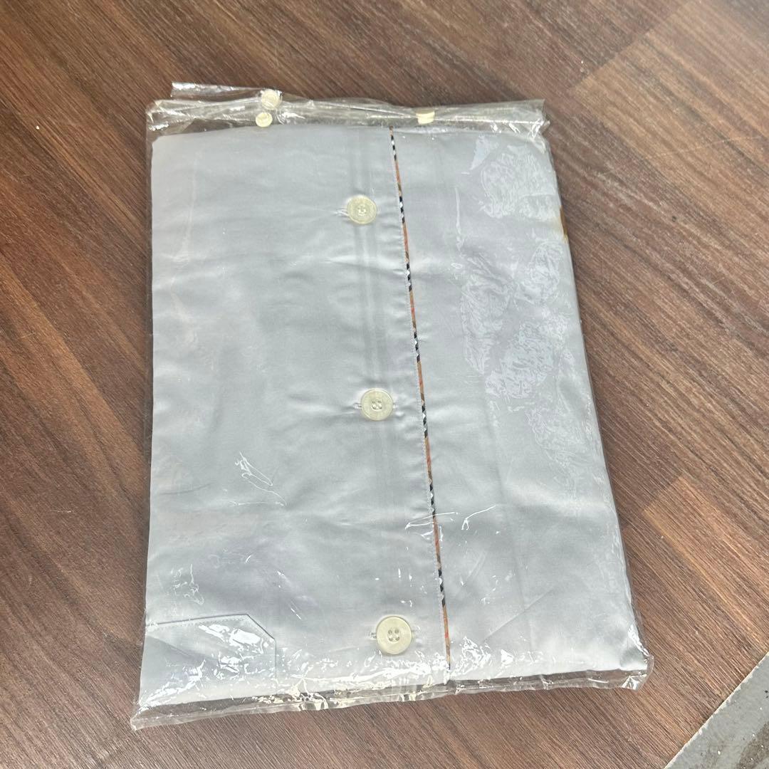 【未使用品】バーバリー パジャマ 上下セット 長袖長ズボン　Mサイズ