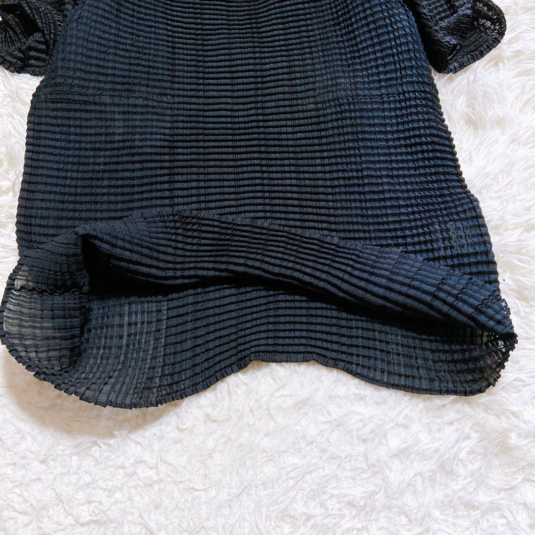 Love☆ ⭐️イッセイミヤケ　Tシャツ モックネック　横プリーツ　切替