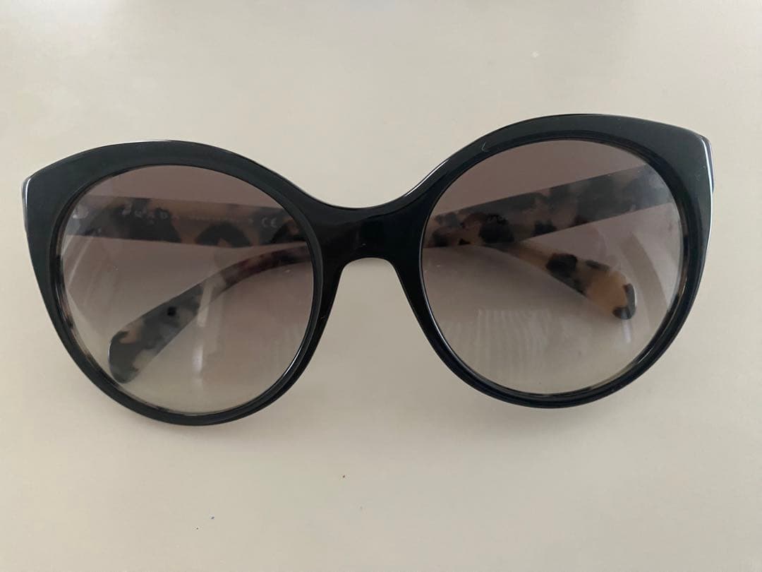 PRADA サングラス