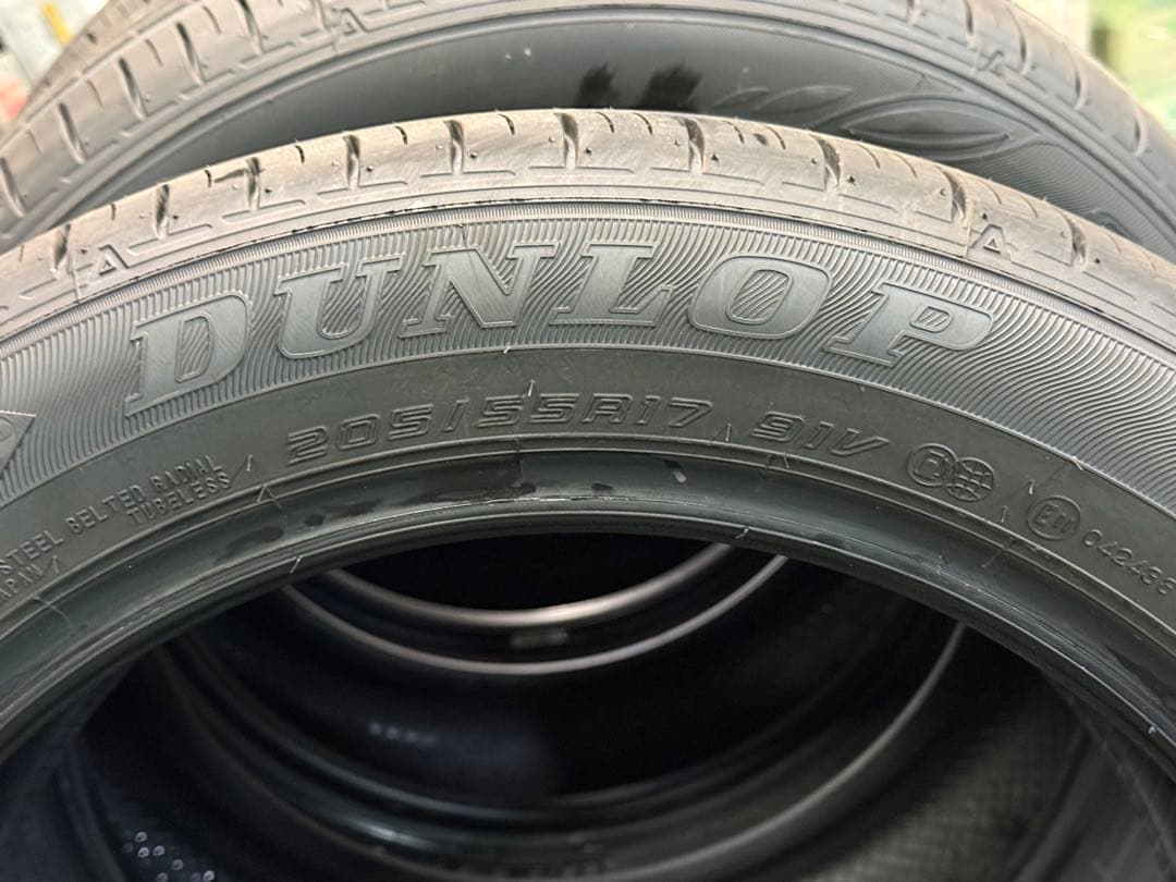 新車外し 205/55R17 4本セット DUNLOPENASAVEEC300+