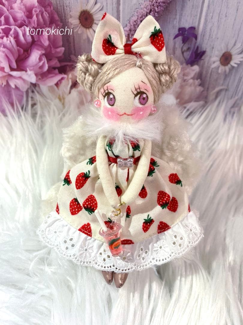 タナトスさん専用❤️春❤️いちご柄❤️いちごドリンク❤️ドールチャーム❤️ハンドメイド