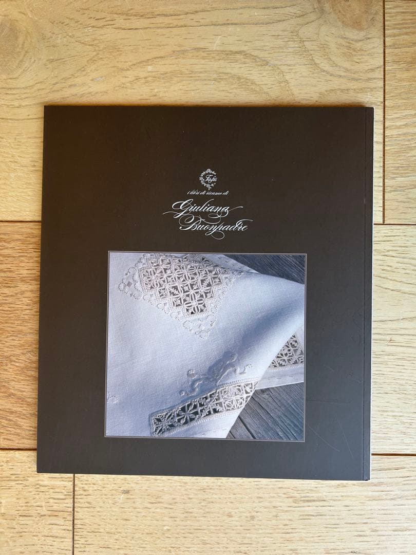 レティチェロ刺繍の技法書「Gli Antichi IL RETICELLO 3」