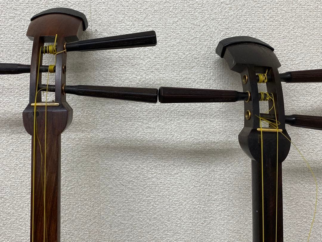 3-1957 三味線2本・収納木箱付き