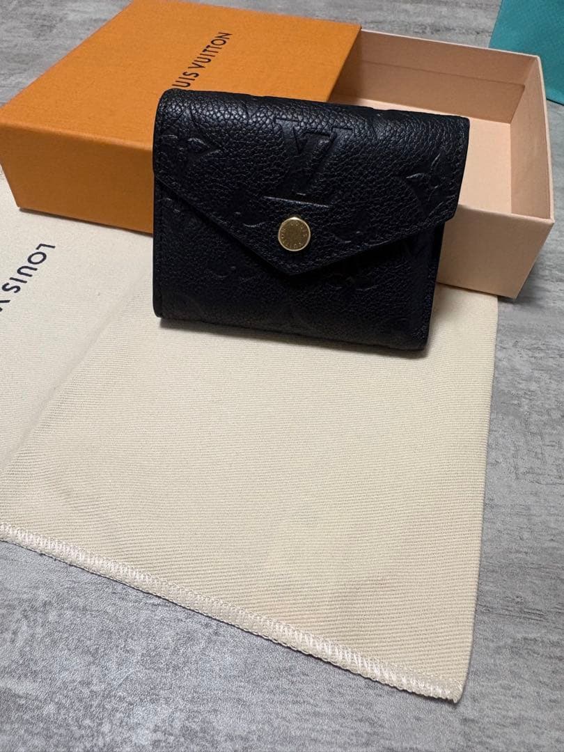 LOUIS VUITTON ポルトフォイユ・ゾエ ブラック