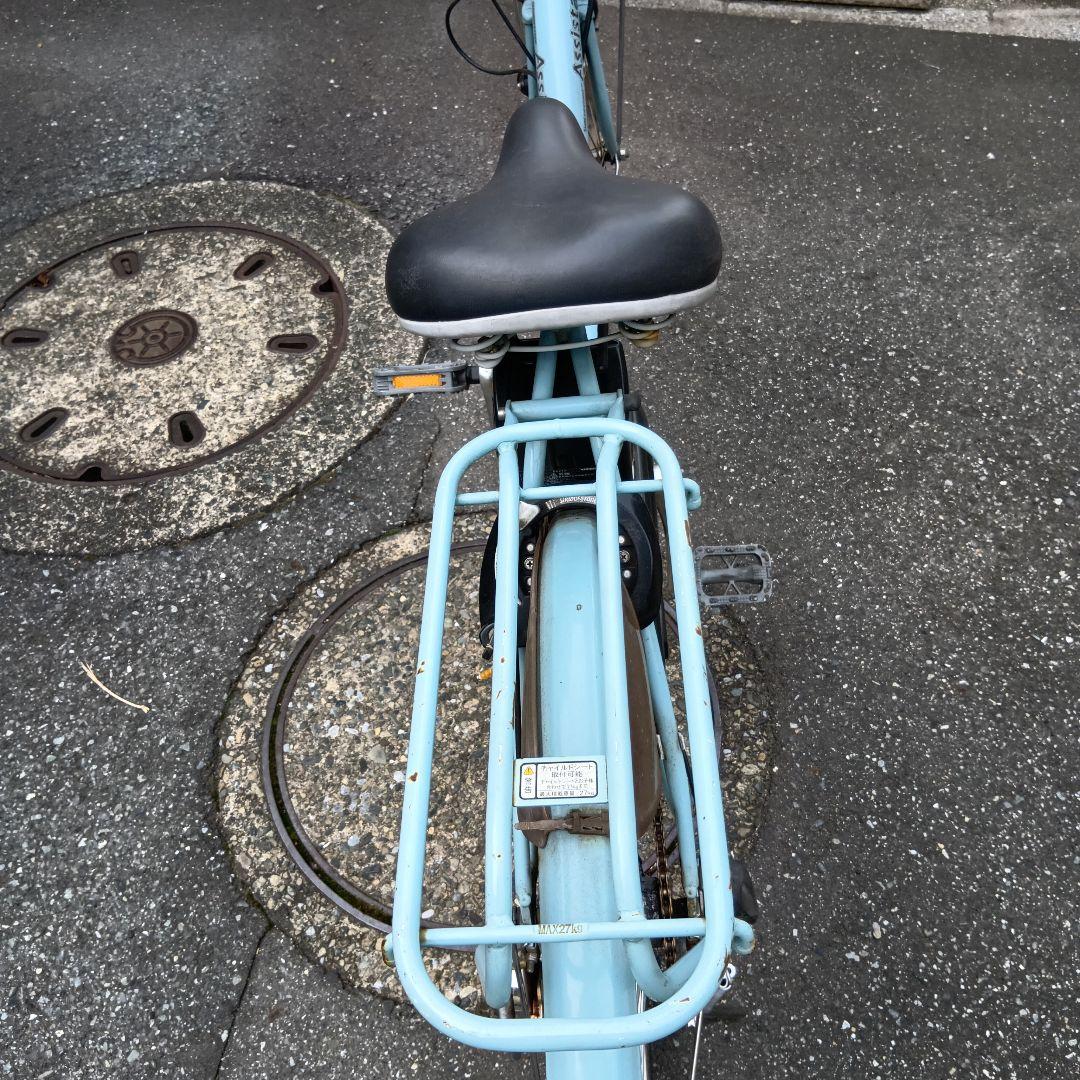 電動アシスト自転車 水色 前面バスケット付き