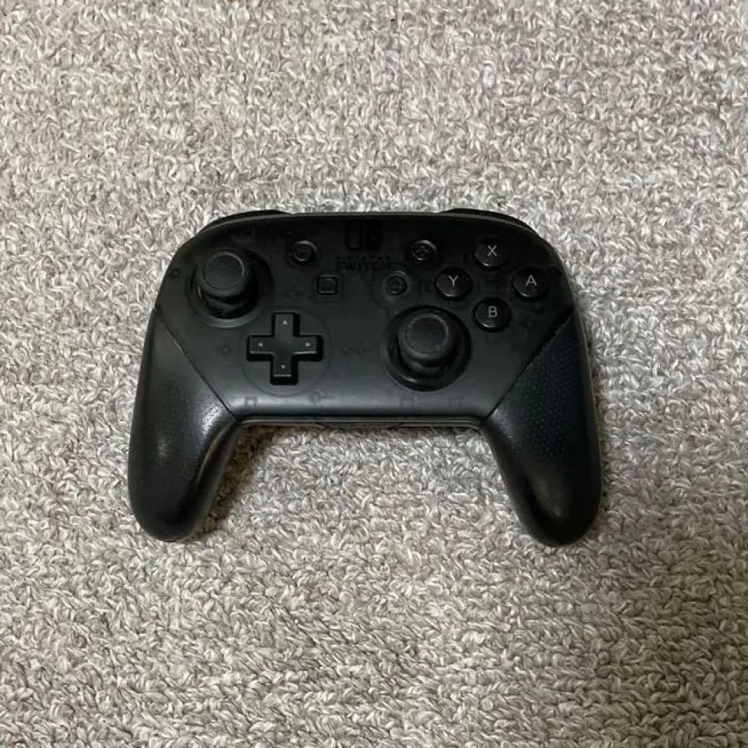 ニンテンドースイッチ本体、ゼルダの伝説（2作)、プロコントローラー他　まとめ売り