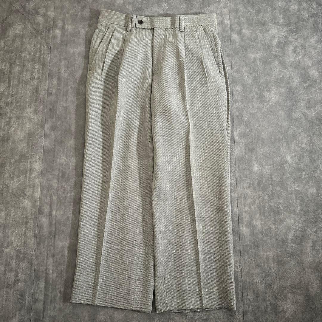 し*ん様 極上スリーピーススーツ & Yves Saint Laurent ネク