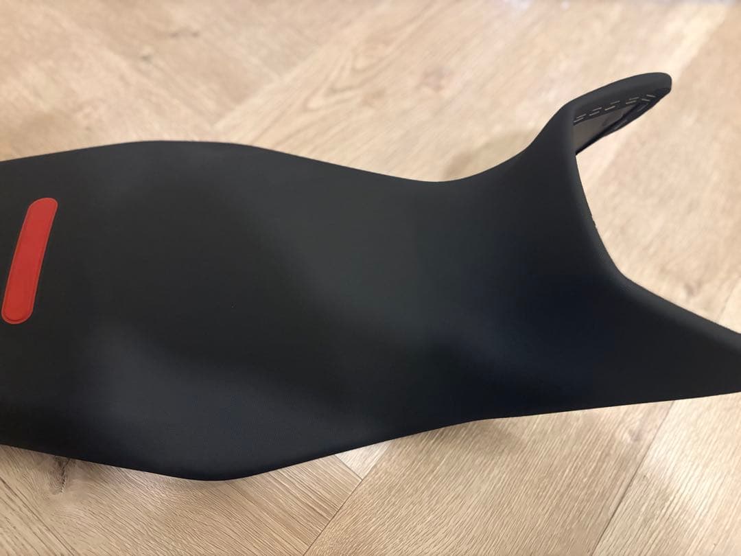  MOTORRAD/F900GS 純正ローシート(美品)
