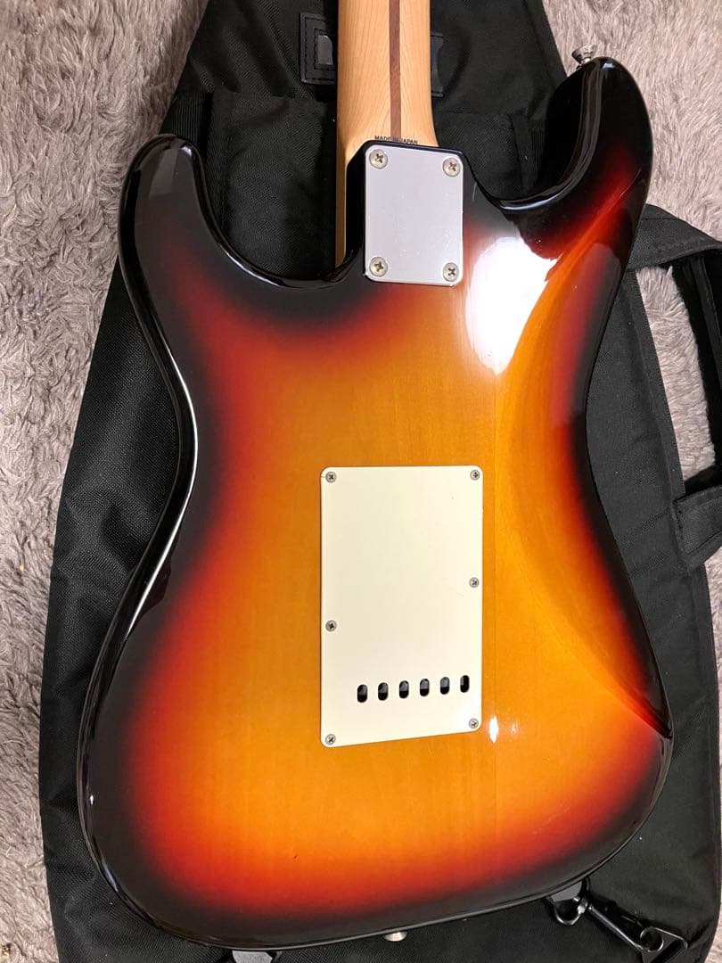 【美品】Fender Japan Standard Stratocaster