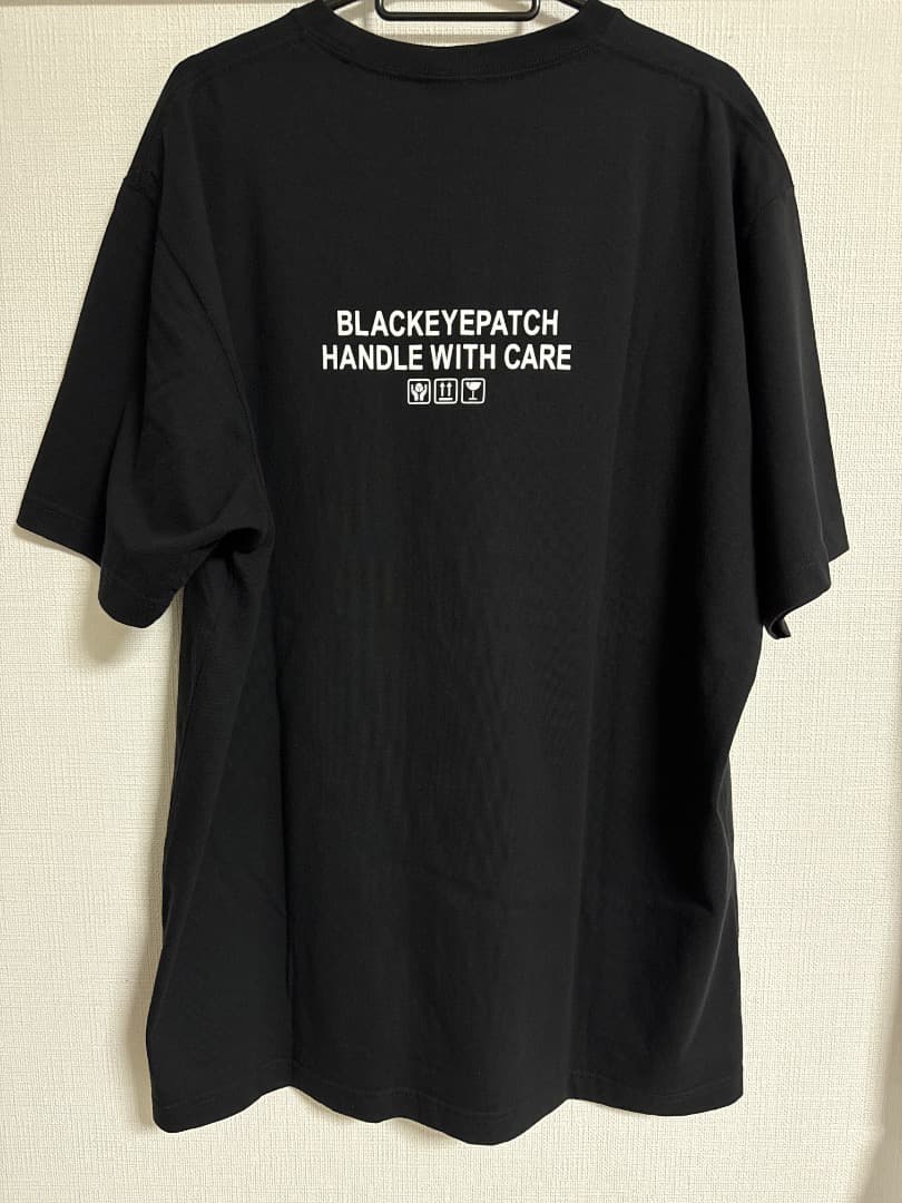 ブラックアイパッチＴシャツ美品