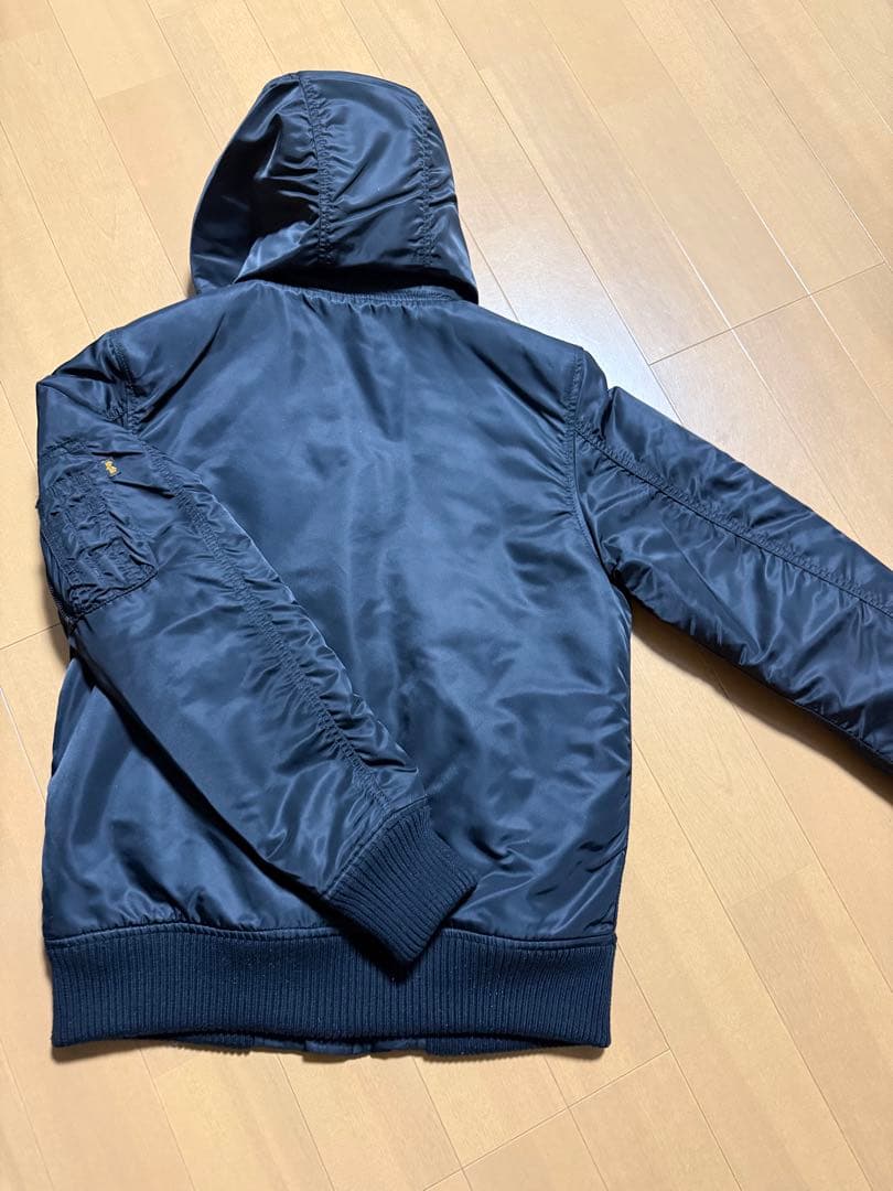 ALPHA INDUSTRIES フード付きジャケット Lサイズ