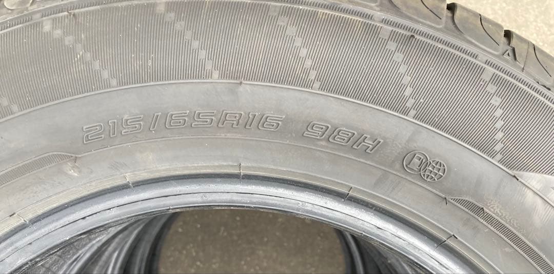 バリ溝!DUNLOP 215/65R16 25年製 夏タイヤ【南-137 ①】